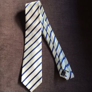 Bloomingdales Tie